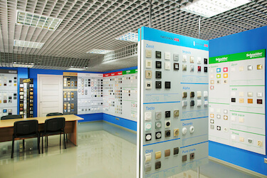 Стенды в PULSAL.RU. Образцы товаров ABB / Busch-Jaeger / Niessen.