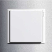 Gira Event. Цвет рамки: Алюминий; Цвет вставки: Белый глянцевый; Цвет клавиши: Белый матовый