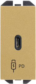 Зарядка USB type-C, 20 Вт с быстрой зарядкой QC PD
Simon 270,  USB type-C 5V,  одинарная,   цвет - золото матовое,  пластмасса,  20000382-095,  Simon
 - PULSAL.RU