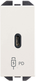 Зарядка USB type-C, 20 Вт с быстрой зарядкой QC PD
Simon 270,  USB type-C 5V,  одинарная,   цвет - белый глянец,  пластмасса,  20000382-090,  Simon
 - PULSAL.RU